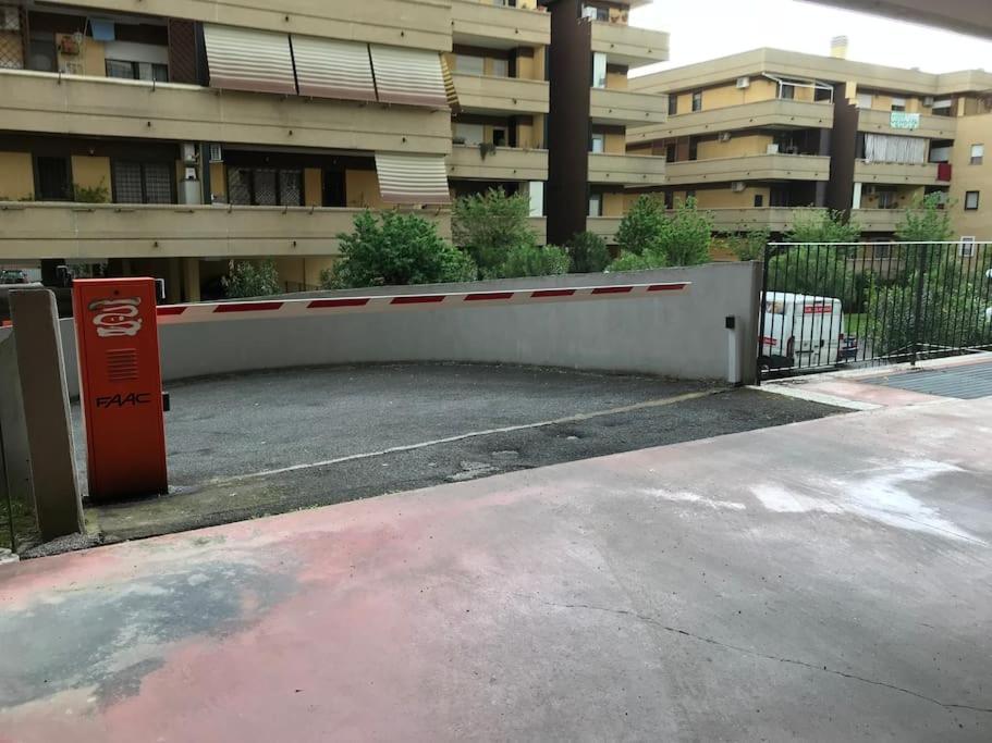 Apartment With Private Parking - Roma Est. Lunghezza Kültér fotó