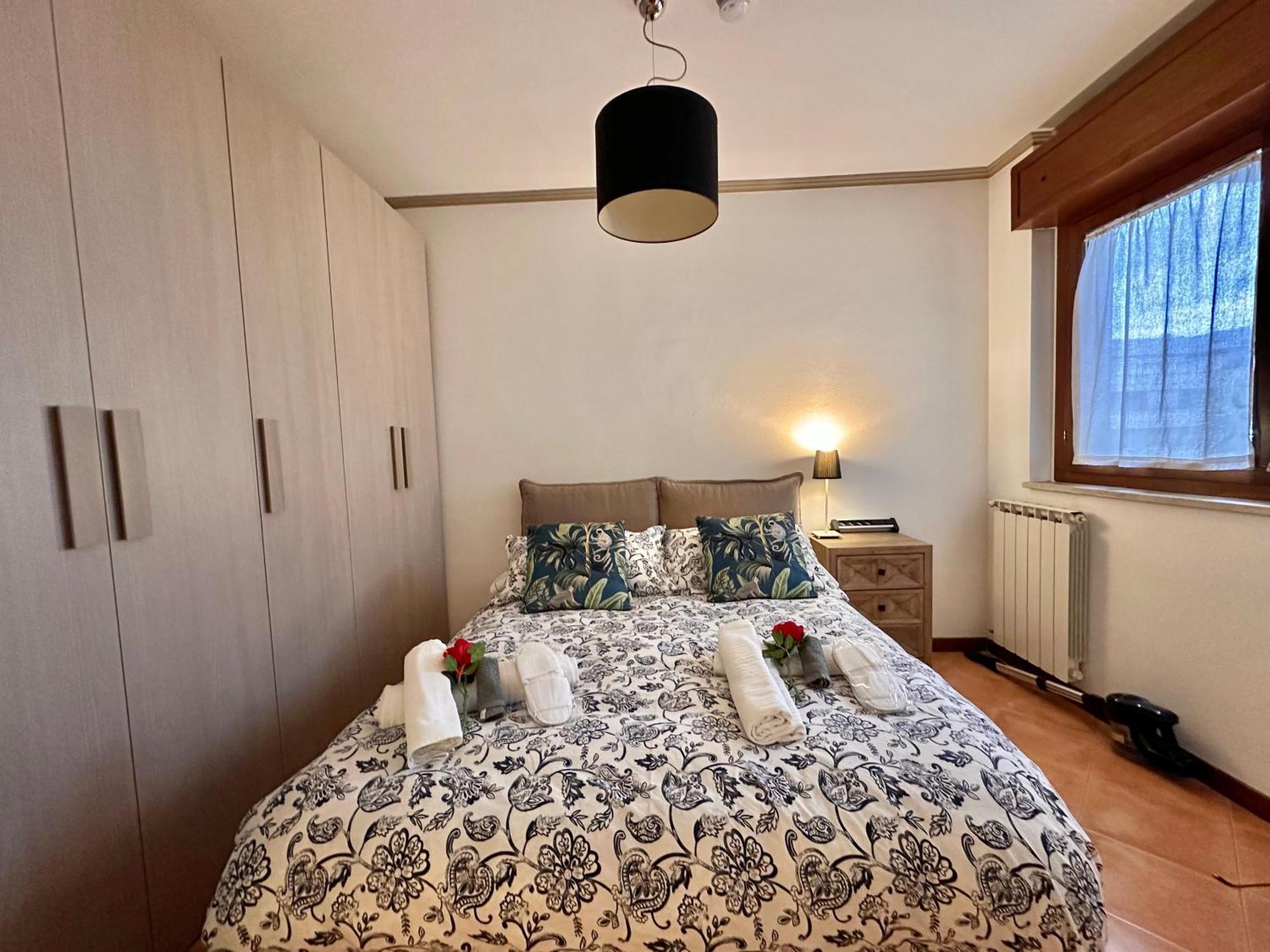 Apartment With Private Parking - Roma Est. Lunghezza Kültér fotó